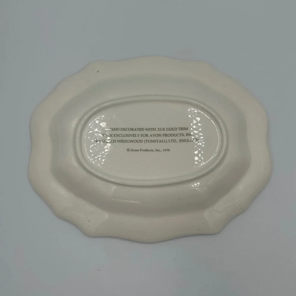 Avon 1976 Enoch Wedgwood Fruit Bird Trinket Dish 22K Gold Trim England 9‎ Inch